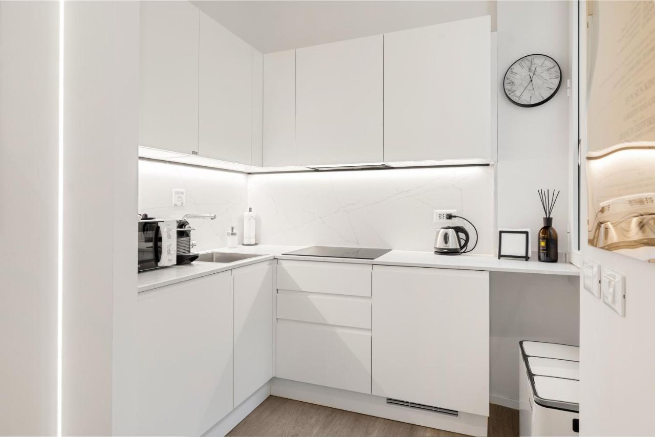 Modern Quiet Super Central Luxury Apartment 밀라노 외부 사진